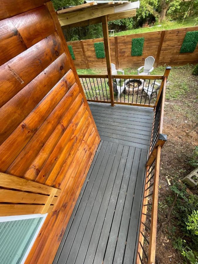 New Tiny Cabin Hot Tub Firepit Fenced Yard Sevierville Exterior photo